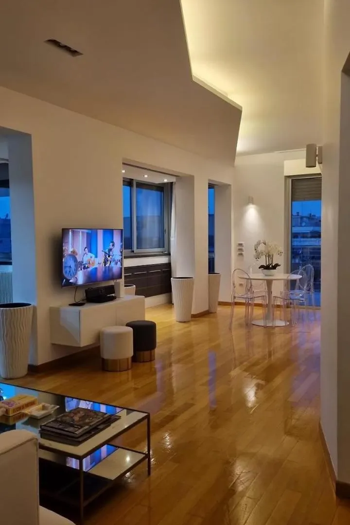 Attico Reale - In Centro, Tra Stazione E Bari Vecchia Apartment 0*,